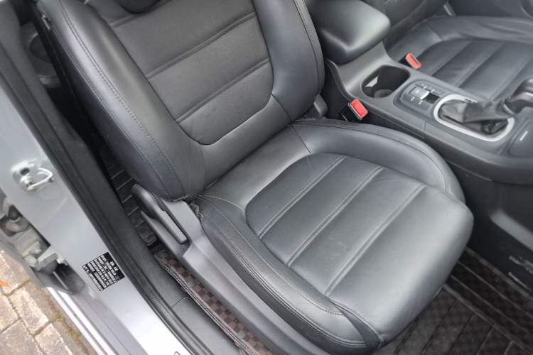 Used MG GS 2015 1.5TGI TST Luxury Edition Right Front Seat