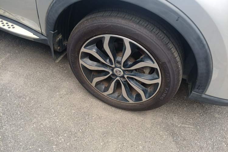Used MG GS 2015 2.0TGI TST Luxury Edition Right Front Wheel Hub