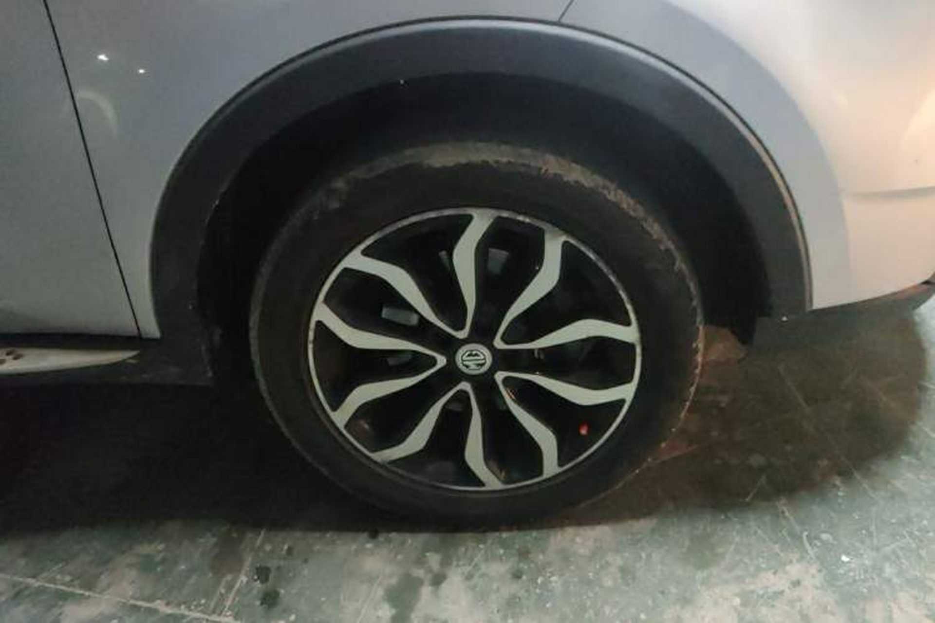 Used MG GS 2015 2.0TGI TST Luxury Edition Right Front Wheel Hub