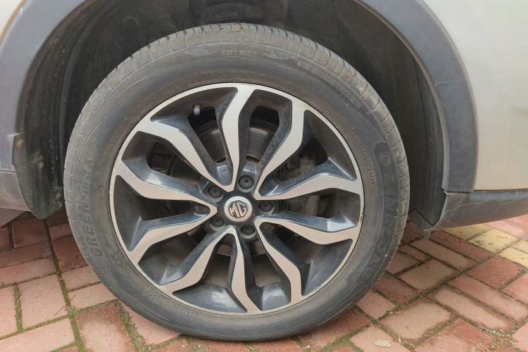 Used MG GS 2015 2.0TGI TST Luxury Edition Right Front Wheel Hub