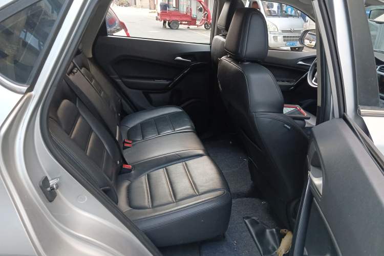 Used MG GS 2015 2.0TGI TST Four-Wheel Drive Flagship Edition Right Rear Seat