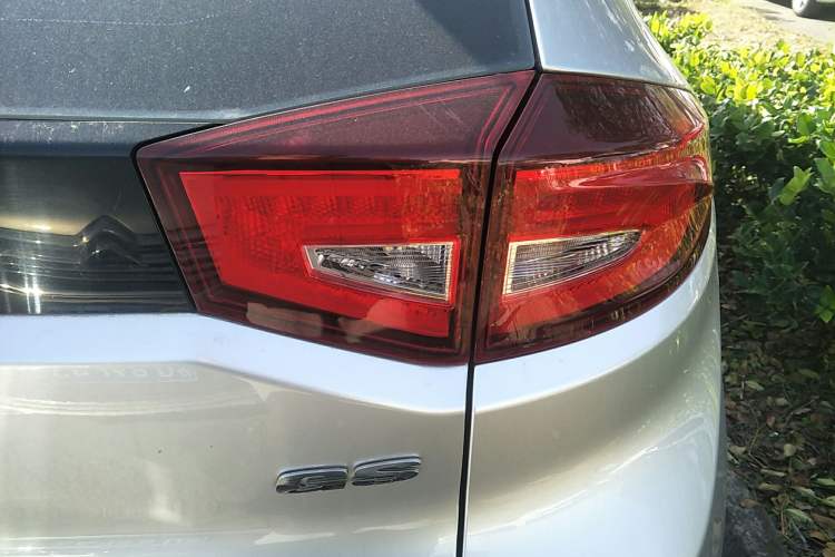 Used MG GS 2015 2.0TGI TST Luxury Edition Right Rear Taillight