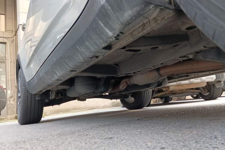 Used MG GS 2015 2.0TGI TST Four-Wheel Drive Flagship Edition Right Side Sill