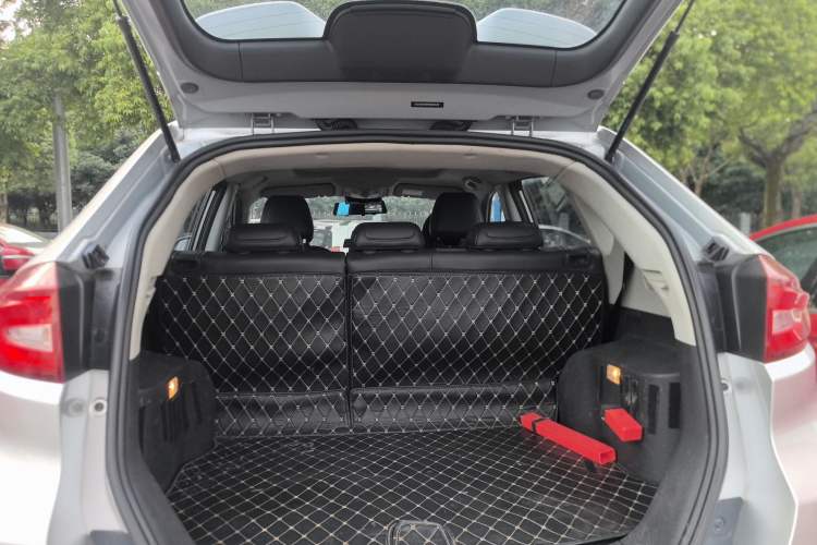Used MG GS 2015 1.5TGI TST Luxury Edition Trunk