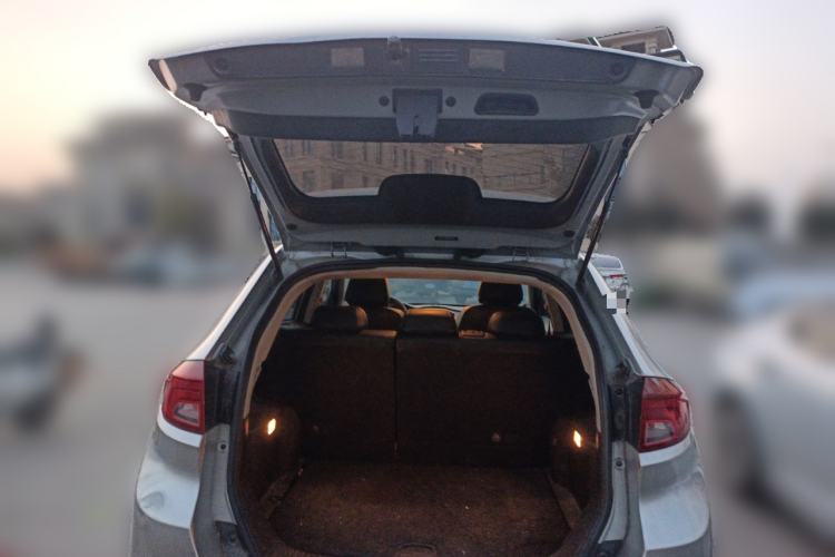 Used MG GS 2015 1.5TGI Manual Elite Edition Trunk