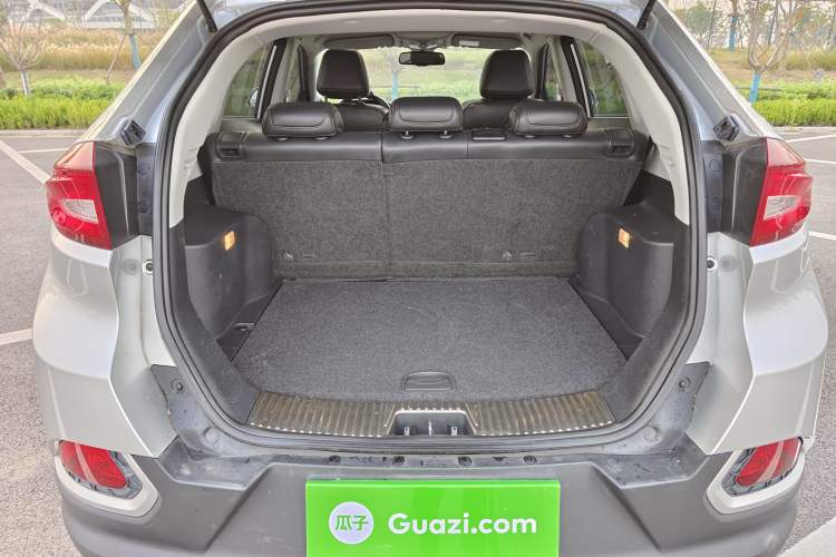 Used MG GS 2015 2.0TGI TST Four-Wheel Drive Flagship Edition Trunk