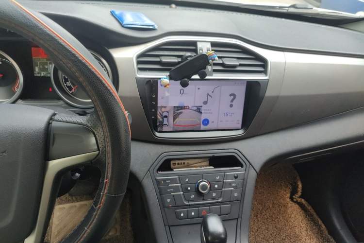 Used MG GS 2015 1.5TGI TST Elite Edition Audio And AC Panel