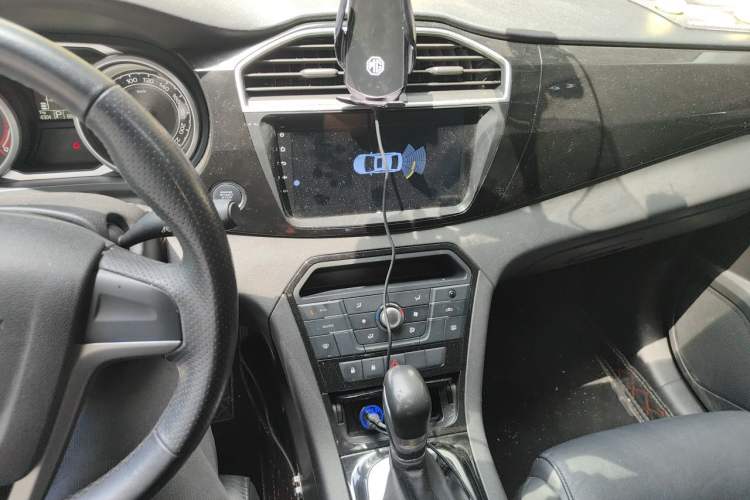 Used MG GS 2015 1.5TGI TST Luxury Edition Audio And AC Panel