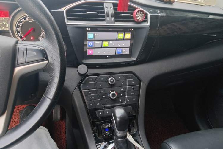 Used MG GS 2015 1.5TGI TST Luxury Edition Audio And AC Panel