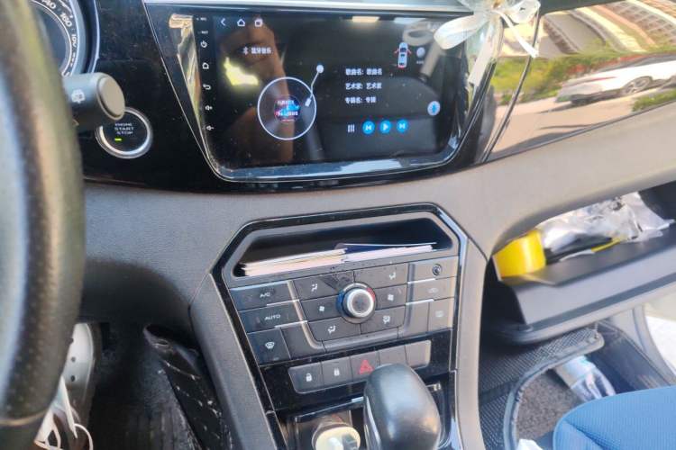 Used MG GS 2015 1.5TGI TST Luxury Edition Audio And AC Panel