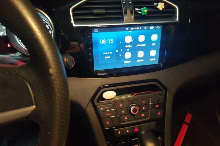 Used MG GS 2015 1.5TGI TST Luxury Edition Audio And AC Panel