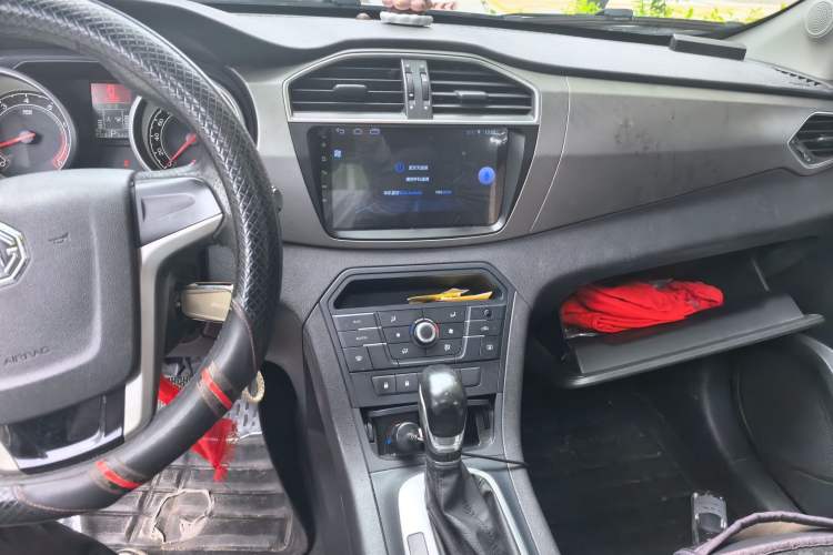 Used MG GS 2015 1.5TGI TST Elite Edition Audio And AC Panel