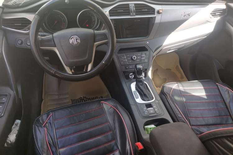 Used MG GS 2015 1.5TGI TST Elite Edition Center Console