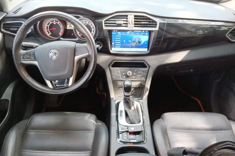 Used MG GS 2015 1.5TGI TST Luxury Edition Center Console