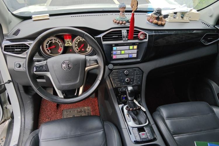Used MG GS 2015 1.5TGI TST Luxury Edition Center Console