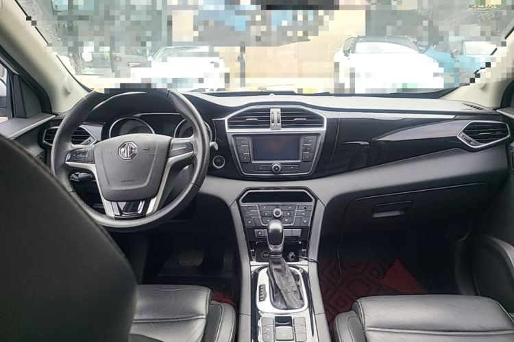 Used MG GS 2015 1.5TGI TST Luxury Edition Center Console
