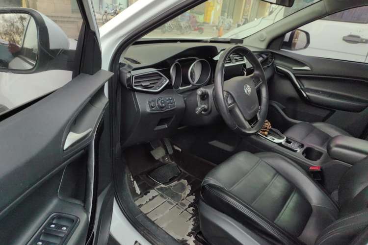 Used MG GS 2015 1.5TGI TST Luxury Edition Driver Seat