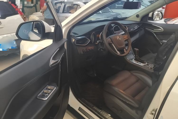 Used MG GS 2015 2.0TGI TST Luxury Edition Driver Seat