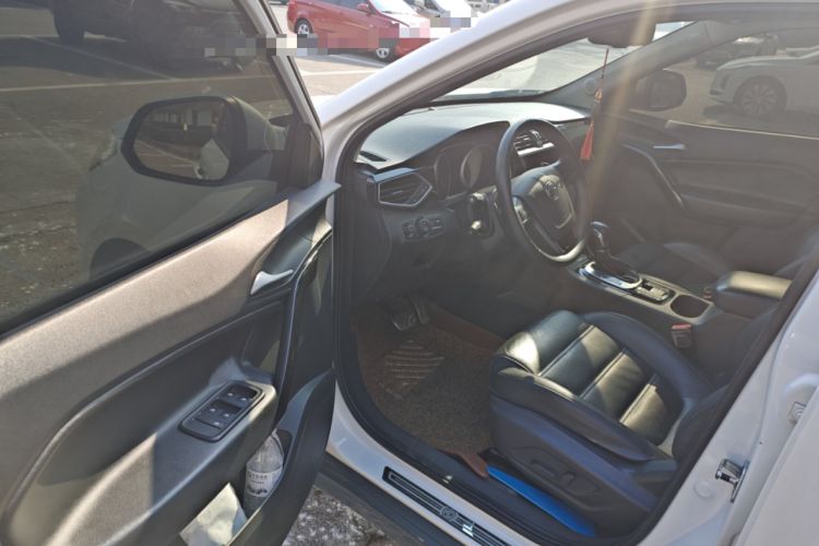 Used MG GS 2015 2.0TGI TST Four-Wheel Drive Flagship Edition Driver Seat