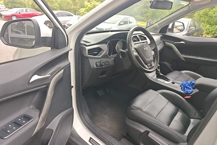 Used MG GS 2015 1.5TGI TST Elite Edition Driver Seat