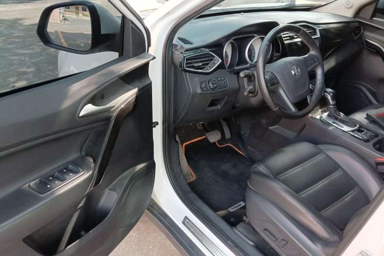 Used MG GS 2015 1.5TGI TST Luxury Edition Driver Seat