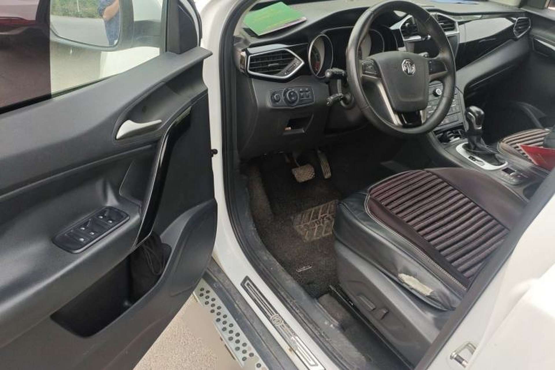 Used MG GS 2015 2.0TGI TST Luxury Edition Driver Seat