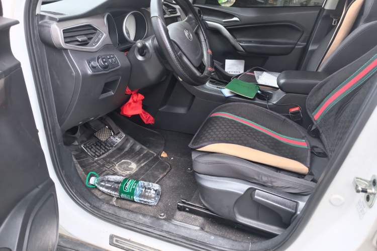 Used MG GS 2015 1.5TGI TST Elite Edition Driver Seat