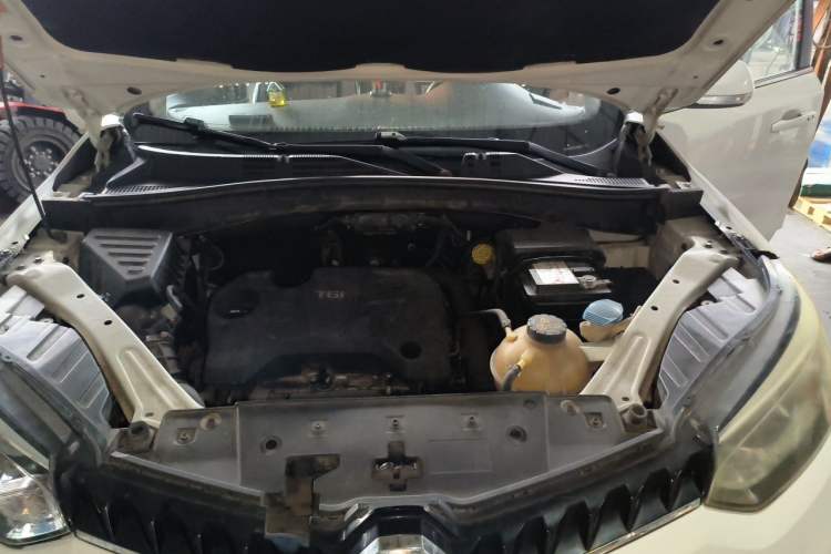 Used MG GS 2015 1.5TGI TST Luxury Edition Engine Bay