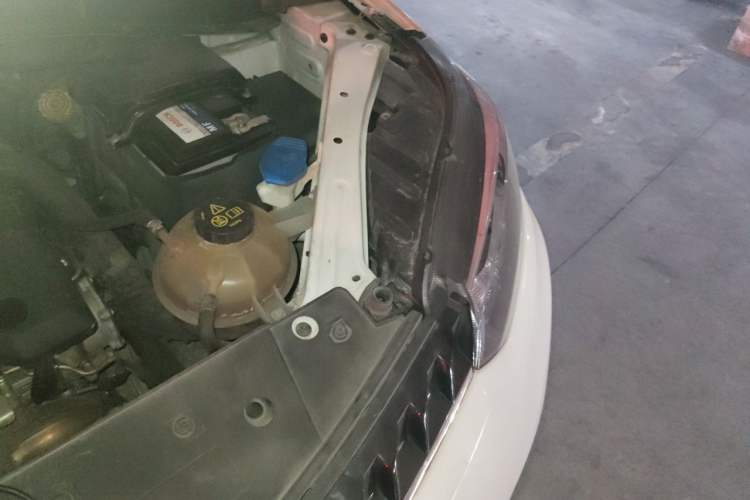 Used MG GS 2015 1.5TGI TST Luxury Edition Engine Bay Left