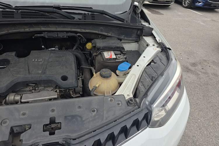 Used MG GS 2015 1.5TGI TST Luxury Edition Engine Bay Left