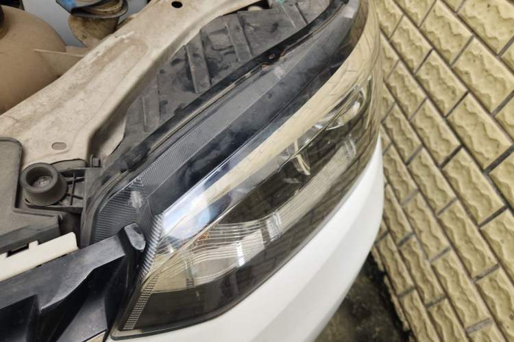Used MG GS 2015 2.0TGI TST Luxury Edition Engine Bay Left