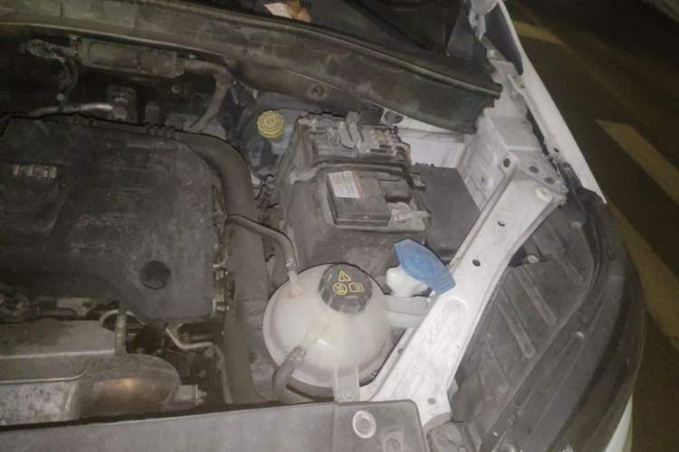 Used MG GS 2015 1.5TGI TST Elite Edition Engine Bay Left