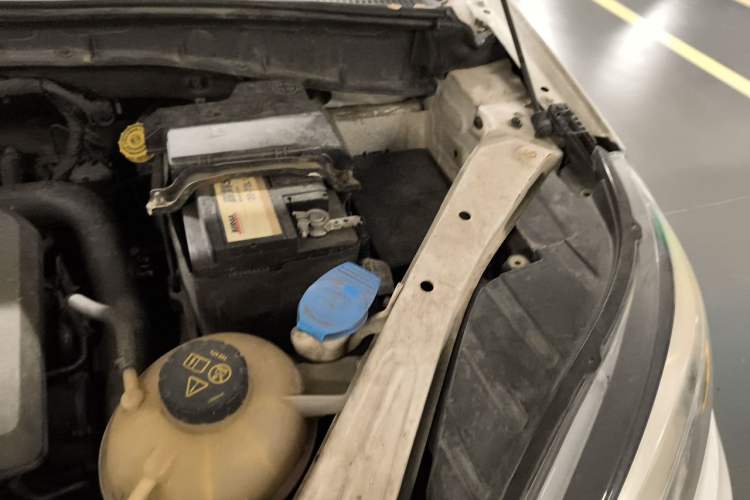 Used MG GS 2015 1.5TGI TST Luxury Edition Engine Bay Left