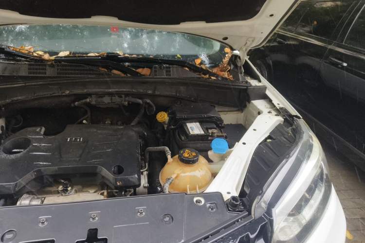 Used MG GS 2015 1.5TGI TST Elite Edition Engine Bay Left