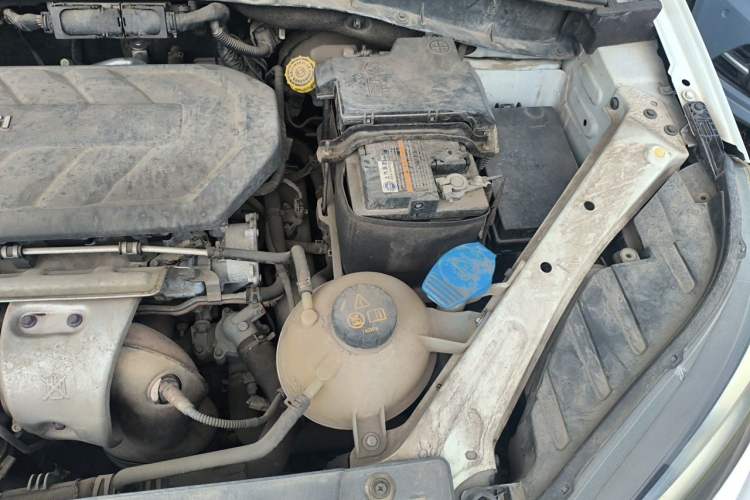 Used MG GS 2015 2.0TGI TST Luxury Edition Engine Bay Left