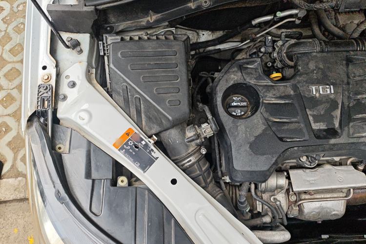 Used MG GS 2015 1.5TGI TST Elite Edition Engine Bay Right