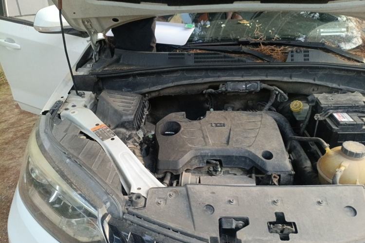 Used MG GS 2015 1.5TGI Manual Elite Edition Engine Bay Right