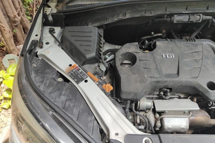 Used MG GS 2015 1.5TGI TST Luxury Edition Engine Bay Right