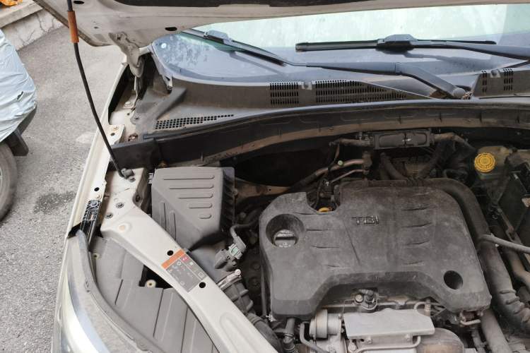Used MG GS 2015 1.5TGI TST Luxury Edition Engine Bay Right
