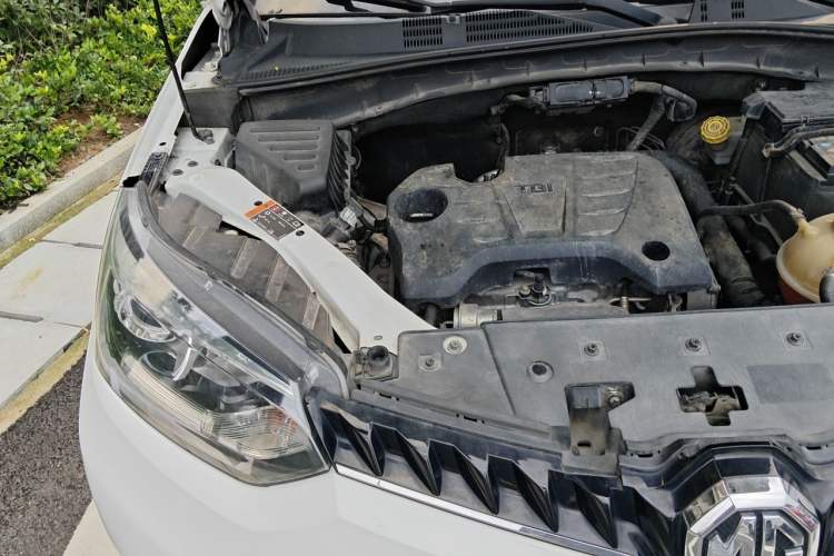 Used MG GS 2015 1.5TGI TST Luxury Edition Engine Bay Right