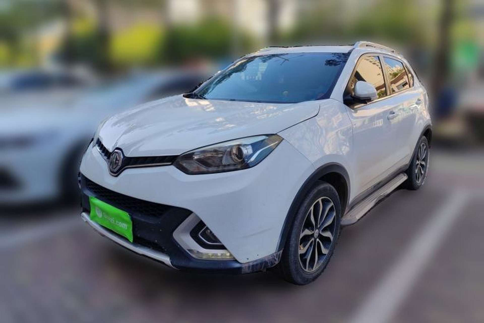Used MG GS 2015 1.5TGI TST Luxury Edition Front Left 45 Deg