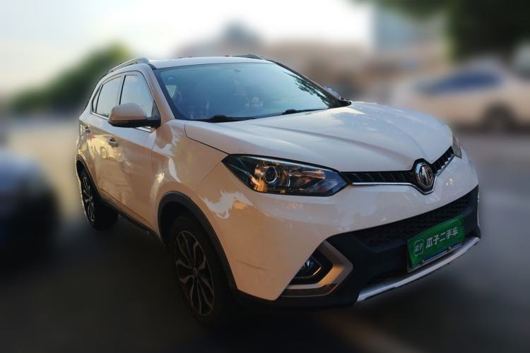 Used MG GS 2015 2.0TGI TST Luxury Edition Front Right 45 Deg