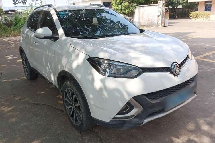 Used MG GS 2015 1.5TGI TST Luxury Edition Front Right 45 Deg