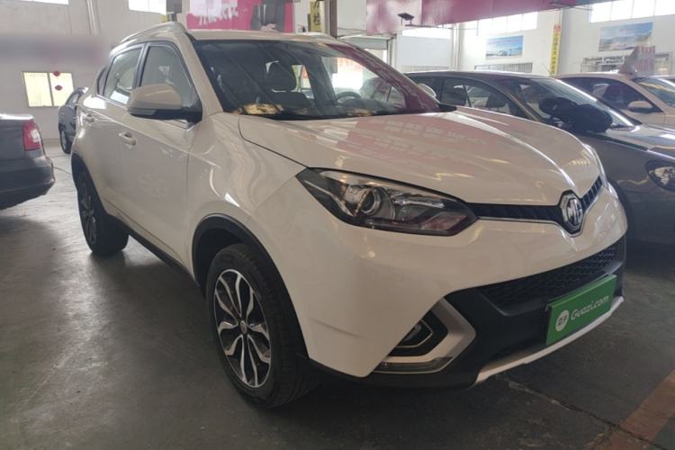 Used MG GS 2015 1.5TGI TST Luxury Edition Front Right 45 Deg