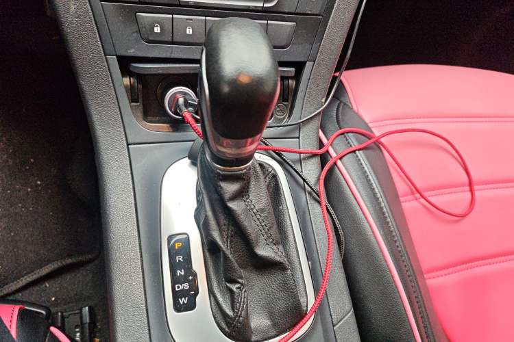 Used MG GS 2015 1.5TGI TST Elite Edition Gear Lever
