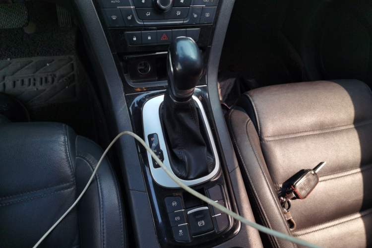 Used MG GS 2015 2.0TGI TST Luxury Edition Gear Lever