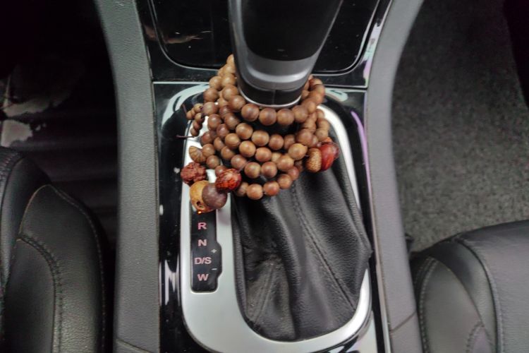Used MG GS 2015 1.5TGI TST Luxury Edition Gear Lever