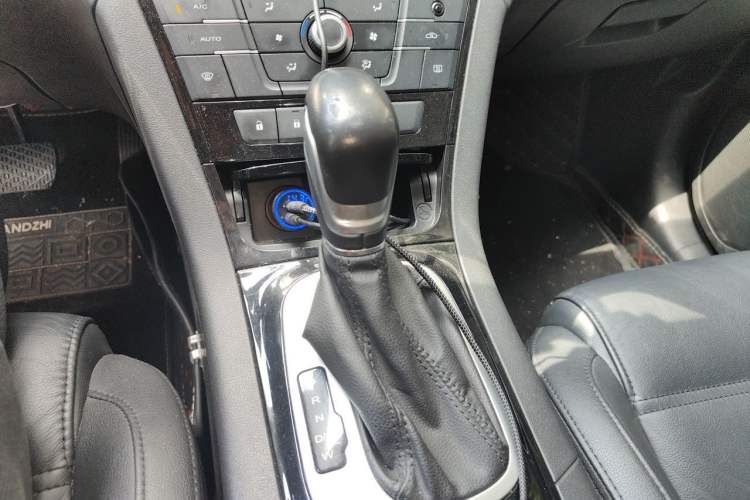Used MG GS 2015 1.5TGI TST Luxury Edition Gear Lever