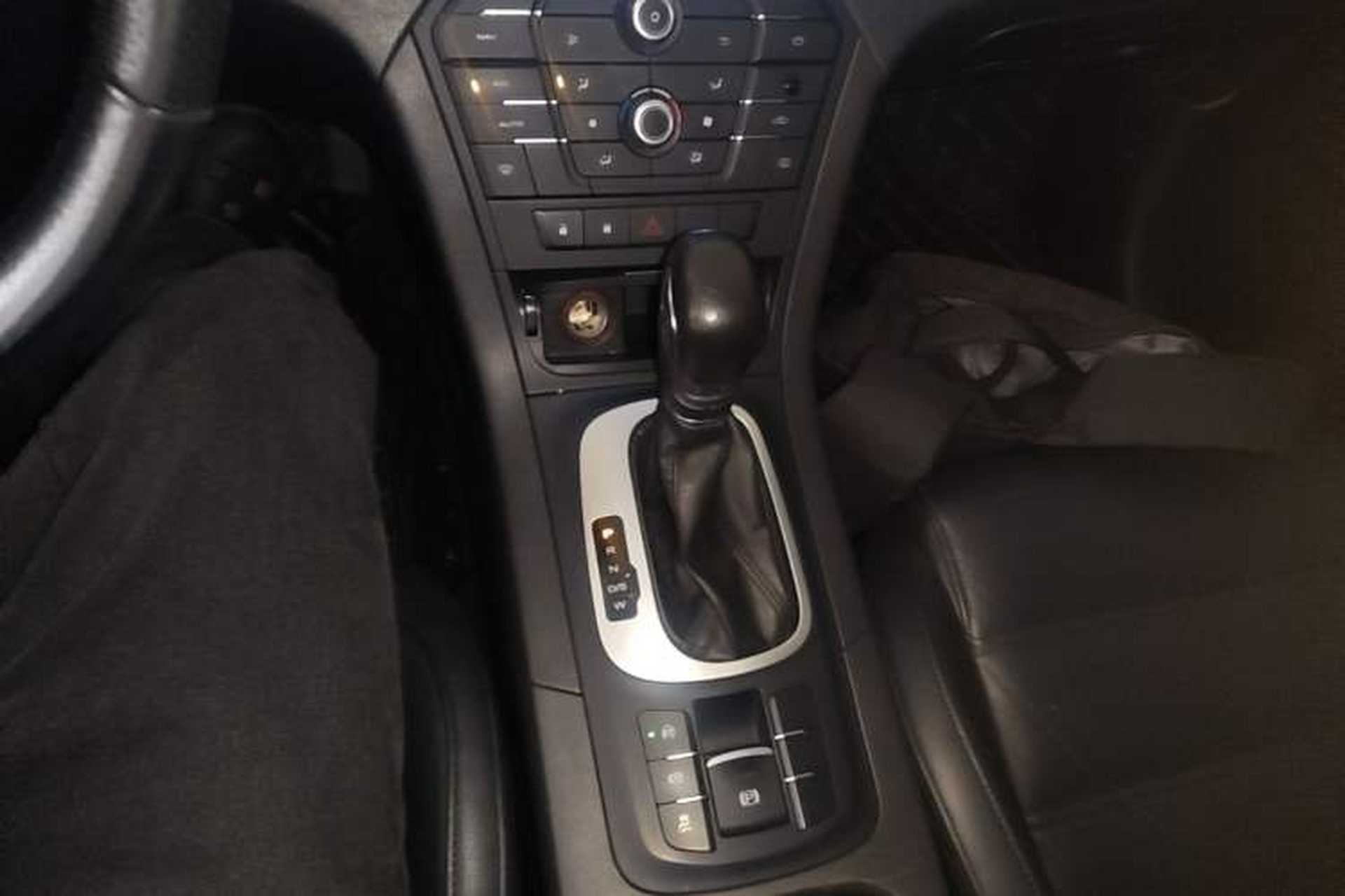 Used MG GS 2015 2.0TGI TST Luxury Edition Gear Lever