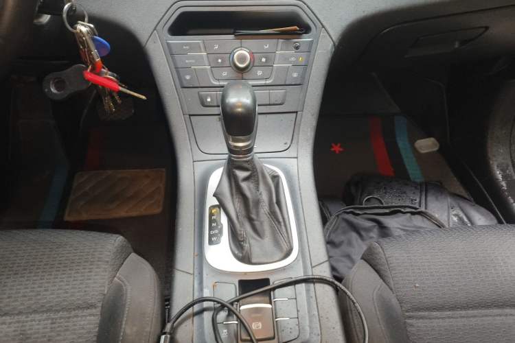 Used MG GS 2015 1.5TGI TST Elite Edition Gear Lever